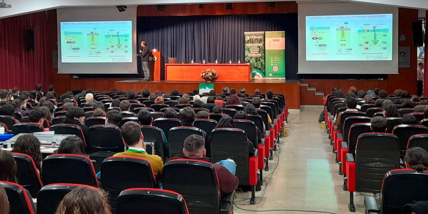 CMU Cardenal Cisneros. II Encuentro de Jóvenes Biotecnólogos del Sur de Andalucía