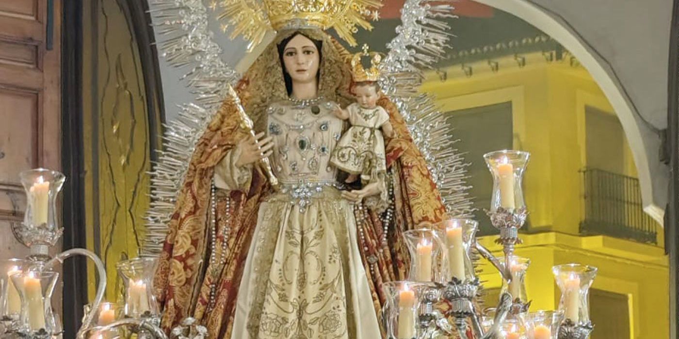 la Virgen de la Piedad visita el Real Convento de San Francisco en Vélez-Málaga