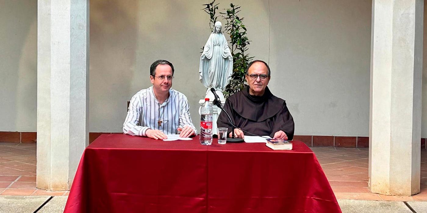 San Francisco y la Virgen María