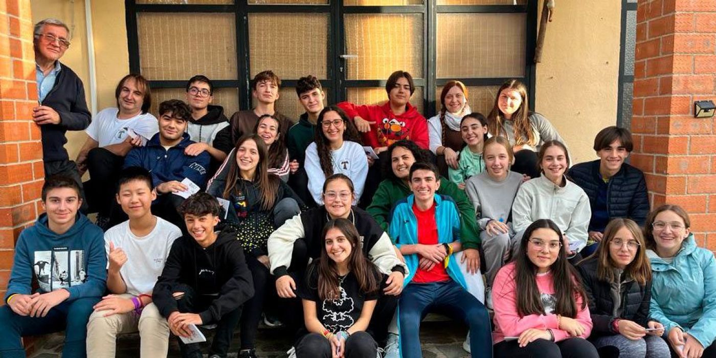 Los jóvenes de San Francisco de Vila-real trabajan ‘el servicio y la humildad’ en su acampada de inicio de curso