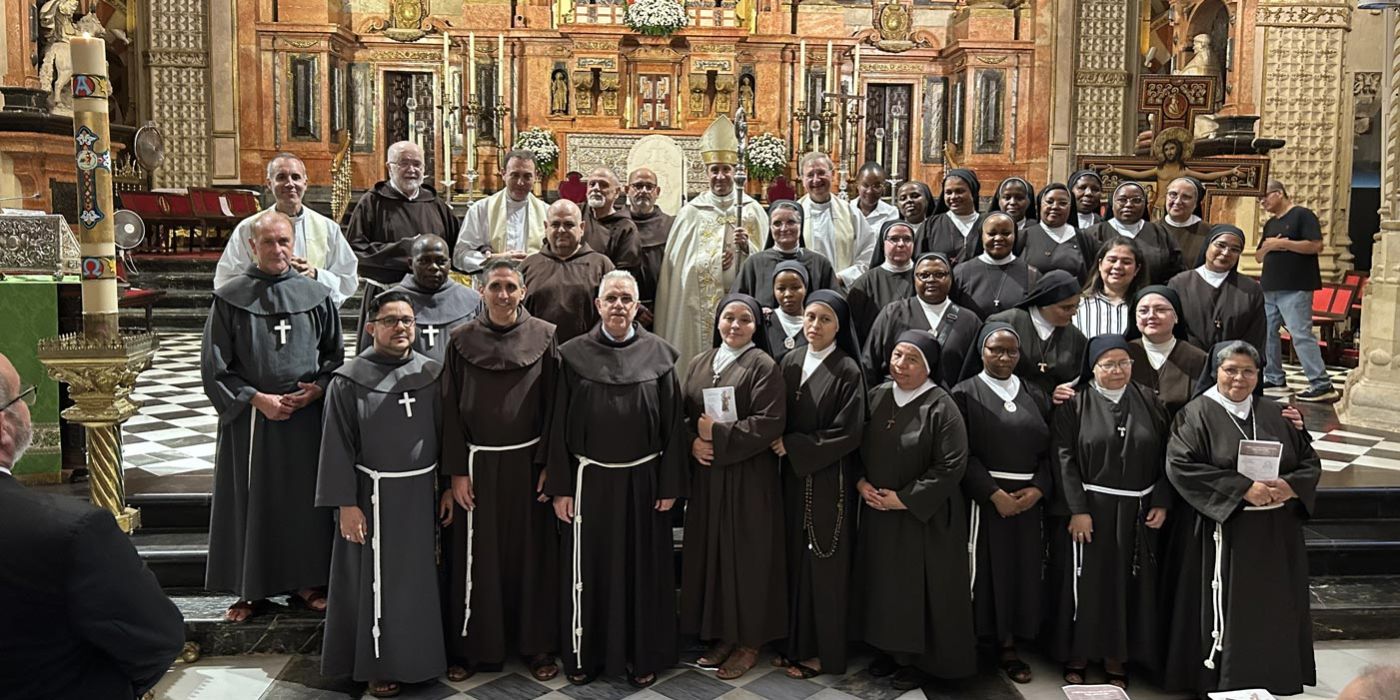 La Familia Franciscana de Córdoba celebra unida el VIII Centenario del Tránsito